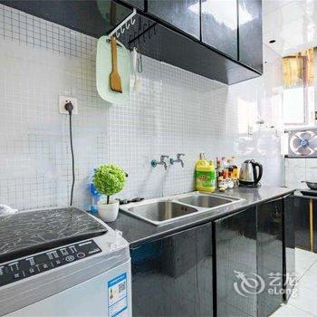 重庆叁什贰公寓(重庆大轰炸惨案遗址分店)酒店提供图片