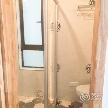 西安tiger麻麻特色民宿(纬二十七街分店)酒店提供图片