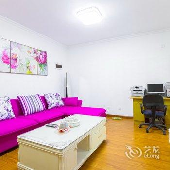 西安洛洛熊特色民宿(鑫龙公园壹号分店)酒店提供图片