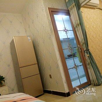 重庆2号线大溪沟一线江景近解放碑/洪崖洞公寓(重庆大轰炸惨案遗址分店)酒店提供图片