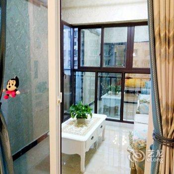 重庆2号线大溪沟一线江景近解放碑/洪崖洞公寓(重庆大轰炸惨案遗址分店)酒店提供图片