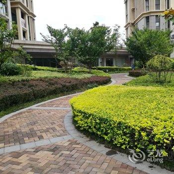 青岛上上民宿公寓(嘉陵江东路与金沙滩路交叉口分店)酒店提供图片