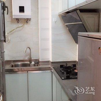 楠楠日租房公寓(青岛黄岛区政府会议中心店)酒店提供图片