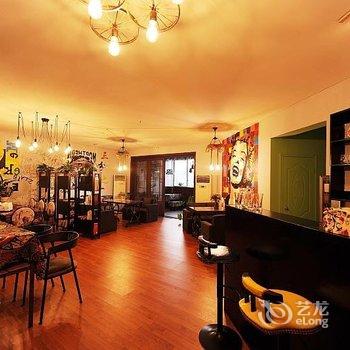 三脚猫青年旅舍民宿(重庆观音桥店)酒店提供图片