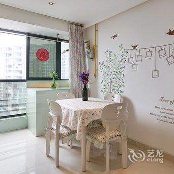 成都等小风徐来公寓酒店提供图片