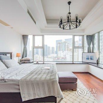 成都站高/太古里/IFS/270度观景落地窗公寓酒店提供图片