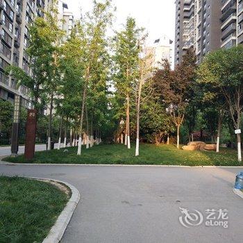 西安vivi家城市生活民宿(27路公交调度站分店)酒店提供图片