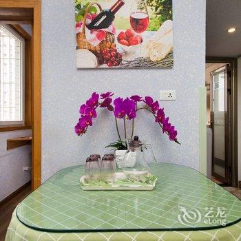 重庆陈哥de民宿(儿童游乐分店)酒店提供图片