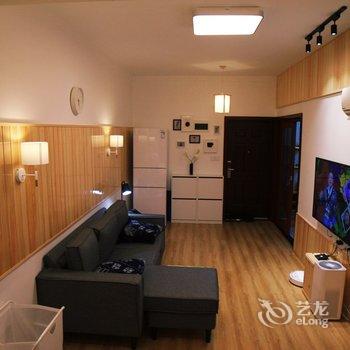 重庆Eazycozymeng公寓(峨岭正街分店)酒店提供图片