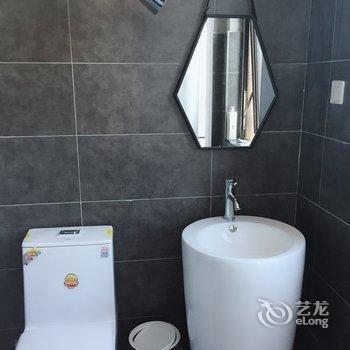 重庆张程公寓(佳想安善美术馆分店)酒店提供图片