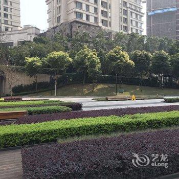 重庆浪漫爱丽堡公寓酒店提供图片