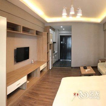 重庆浪漫爱丽堡公寓酒店提供图片