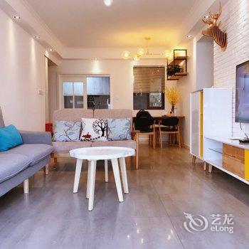 重庆三色堇公寓酒店提供图片