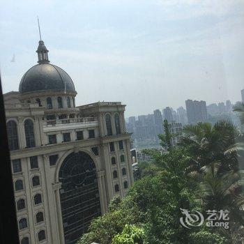 重庆四月天高端民宿熊二姐(海滨路分店)酒店提供图片