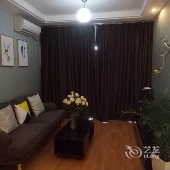 重庆遇见——怦然心动公寓(金渝郊野公园分店)酒店提供图片