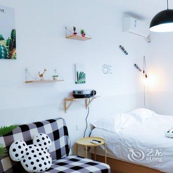 重庆大洋小镇重庆公寓(红石路分店)酒店提供图片