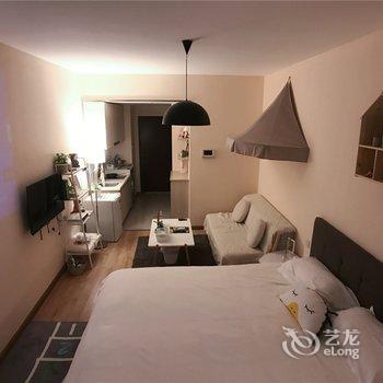 重庆大洋小镇重庆公寓(红石路分店)酒店提供图片