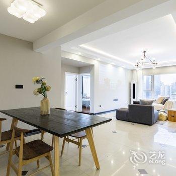 重庆慕栈城市精品公寓重庆店(五黄路分店)酒店提供图片