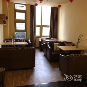 重庆姜德琼公寓(江涌翠堤亲水公园分店)酒店提供图片