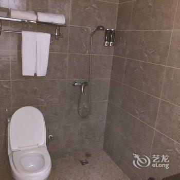 重庆姜德琼公寓(江涌翠堤亲水公园分店)酒店提供图片
