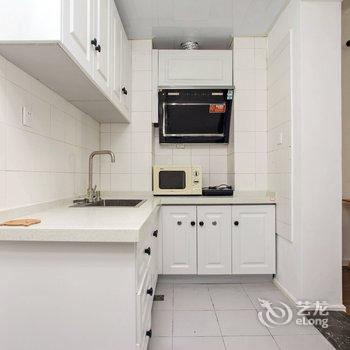 重庆山城雅居公寓(重庆大轰炸惨案遗址分店)酒店提供图片