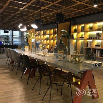 成都西海岸精品民宿酒店提供图片