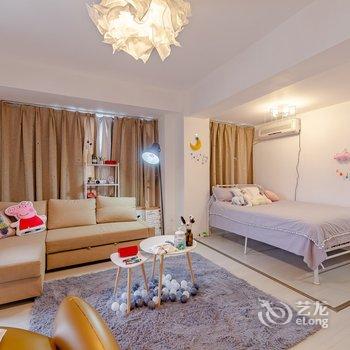 成都大尾巴小熊公寓(尹昌衡公馆分店)酒店提供图片