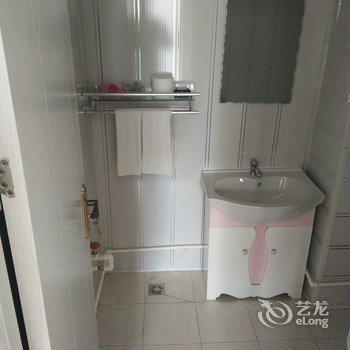 青岛小鱼儿'shome公寓(黄岛区政府会议中心分店)酒店提供图片