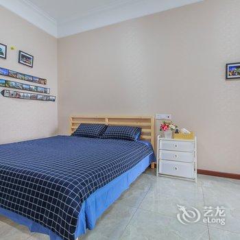 重庆翠湖小家—网红轻轨旁边江景房邻江看湖公寓(重庆天地分店)酒店提供图片