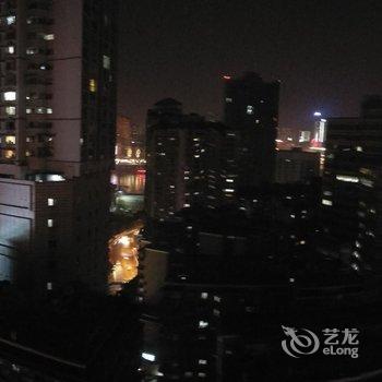 重庆简·行民宿(渝中区通远门旅游景区分店)酒店提供图片