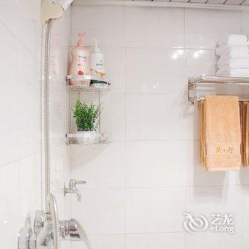 重庆简·行民宿(渝中区通远门旅游景区分店)酒店提供图片