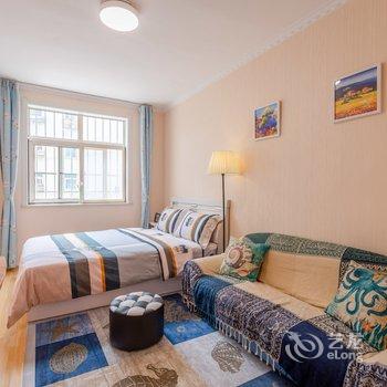 青岛绿岛港湾精品民宿(一叶美术馆分店)酒店提供图片