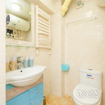 青岛绿岛港湾精品民宿(一叶美术馆分店)酒店提供图片