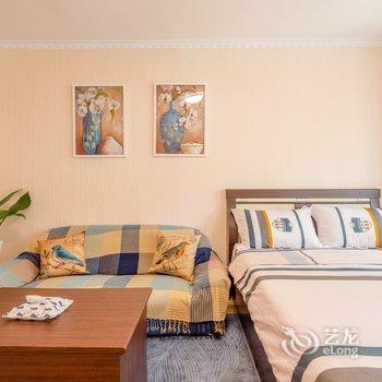 青岛绿岛港湾精品民宿(一叶美术馆分店)酒店提供图片