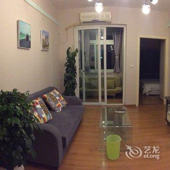 重庆17725127652公寓(渝宠主题乐园分店)酒店提供图片
