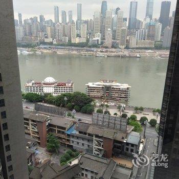 重庆奔跑吧小飞机公寓(南滨路景区分店)酒店提供图片