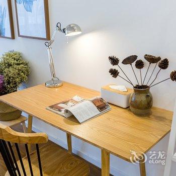 重庆小鸣公寓酒店提供图片