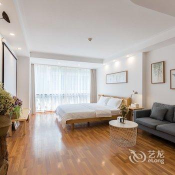 重庆小鸣公寓酒店提供图片