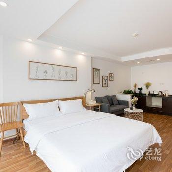 重庆小鸣公寓酒店提供图片