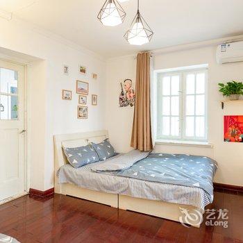 鱼山阁客栈(青岛辛家庄北山公园店)酒店提供图片