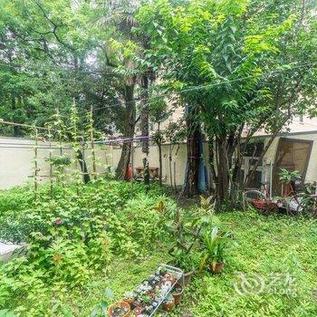 Iris民宿(上海蒲汇塘路店)酒店提供图片