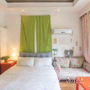 Iris民宿(上海蒲汇塘路店)酒店提供图片