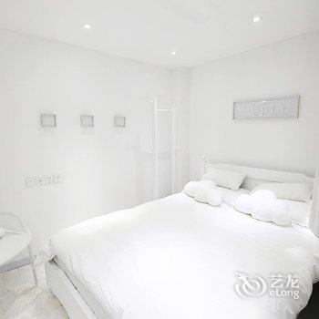 上海后窗日租民宿(绍兴路分店)酒店提供图片