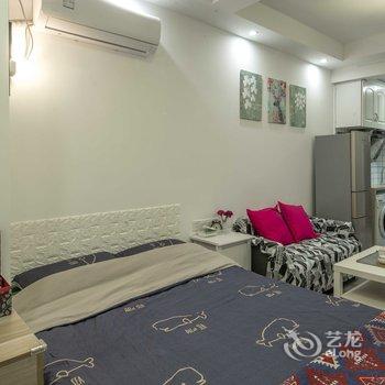 重庆薇疯徐徐徐公寓(美心洋人街-观光索道分店)酒店提供图片