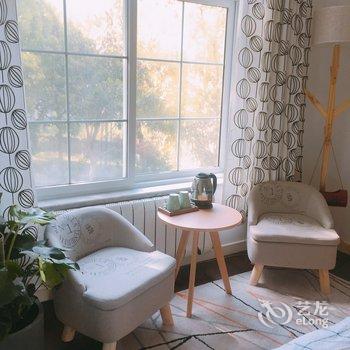 上海热栈服装设计师民宿客栈之家(罗家村分店)酒店提供图片