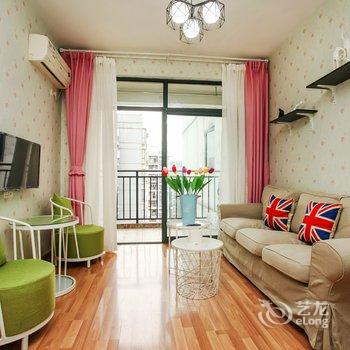 重庆冯小姐姐公寓酒店提供图片