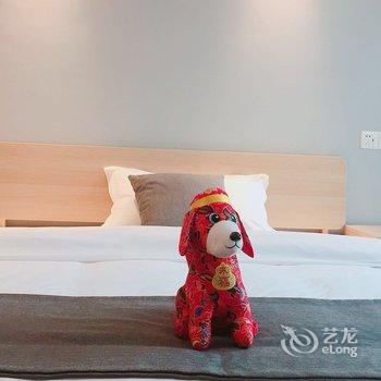 成都乐享多公寓(全年红红木艺术馆分店)酒店提供图片