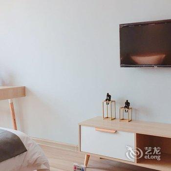 成都乐享多公寓(全年红红木艺术馆分店)酒店提供图片