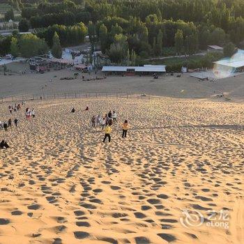 敦煌唐人山庄沙漠露营基地酒店提供图片