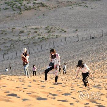 敦煌唐人山庄沙漠露营基地酒店提供图片